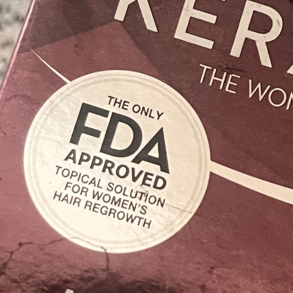 Keranique Hair Regrowth Treatment for Women 2% Minoxidil | 2 month supply - Picture 3 of 9